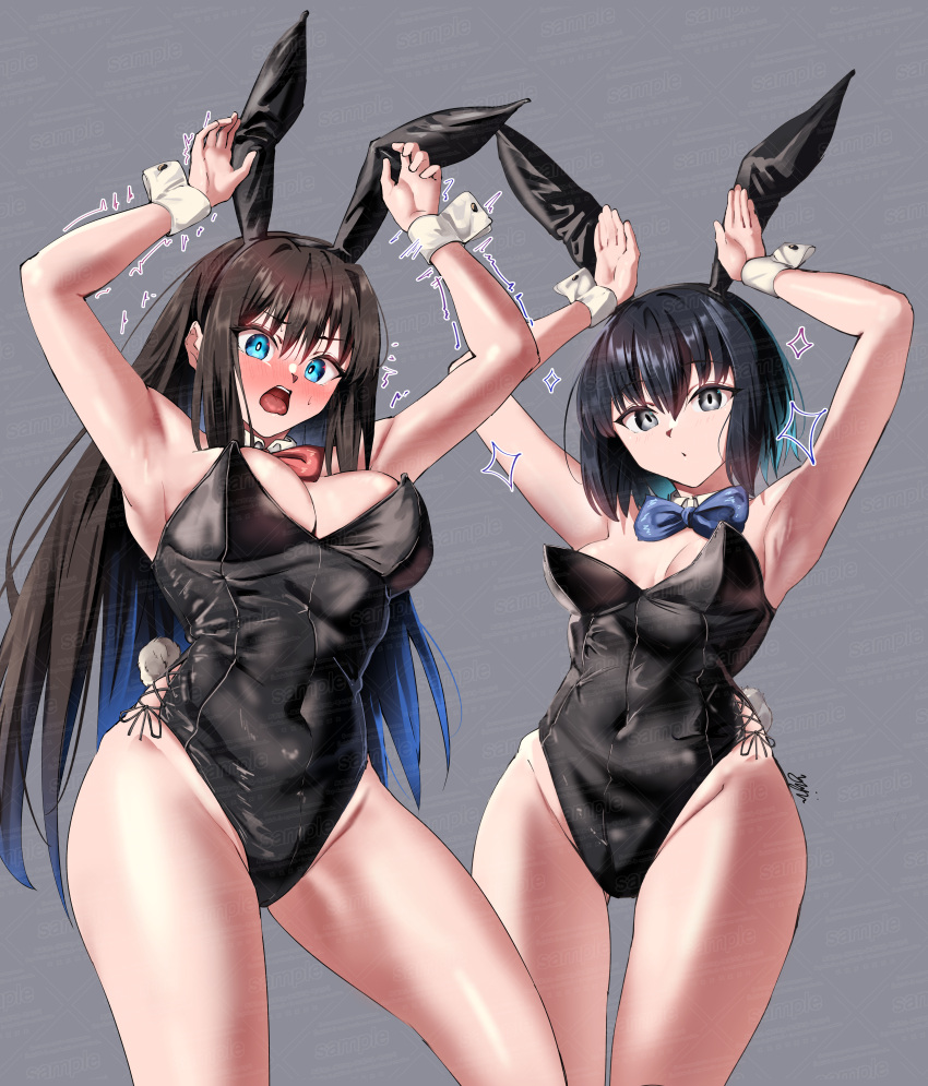 2girls absurdres animal_ears aozaki_aoko black_hair black_leotard blue_bow blue_bowtie blue_eyes bow bowtie commentary_request detached_collar grey_background grey_eyes highres kuonji_alice leotard long_hair mahou_tsukai_no_yoru multiple_girls playboy_bunny rabbit_ears rabbit_pose rabbit_tail red_bow red_bowtie short_hair side-tie_leotard strapless strapless_leotard tail trembling upper_body wrist_cuffs yujin_(kanouyuuto-0423)