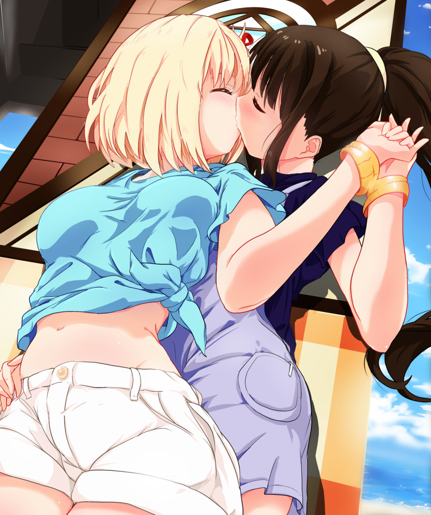 2girls against_wall alternate_hairstyle beach black_hair blonde_hair blue_sky bracelet breasts closed_eyes cloud day hand_on_another's_hip highres holding_hands inoue_takina jewelry kaburaya_seiden kissing light_blush long_hair lycoris_recoil medium_breasts medium_hair midriff multiple_girls navel nishikigi_chisato ocean outdoors overalls ponytail scrunchie shirt shorts sky tied_shirt yuri