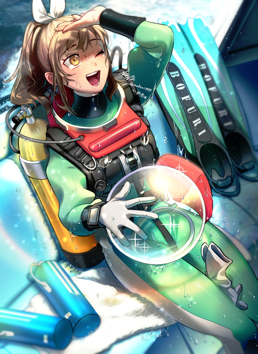 ;d absurdres arm_up bodysuit bow commentary_request constricted_pupils diving_helmet diving_suit feet_out_of_frame female fishbowl_helmet gloves hairbow hand_on_own_forehead helmet highres itai_no_wa_iya_nano_de_bougyoryoku_ni_kyokufuri_shitai_to_omoimasu light_brown_hair long_hair one_eye_closed open_mouth ponytail sakumuku shiramine_risa single_glove sitting smile solo teeth thighs tongue twitter_username upper_teeth_only water wet wetsuit white_bow white_gloves yellow_eyes