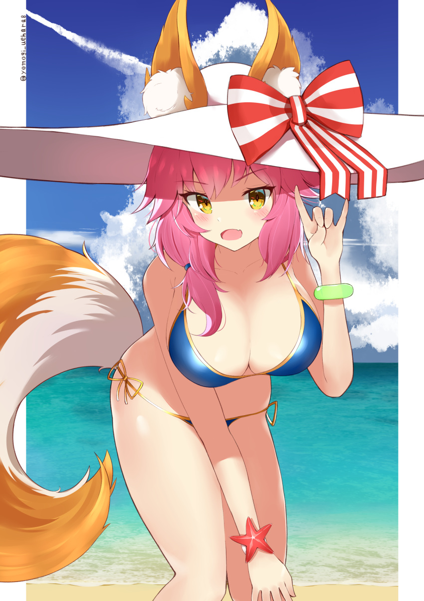 absurdres animal_ear_fluff animal_ears beach bikini blue_bikini blue_sky bracelet breasts cloud commentary_request day ears_through_headwear fate/grand_order fate_(series) female fox_ears fox_girl fox_tail hat highres jewelry large_breasts ocean outdoors pink_hair side-tie_bikini_bottom sky solo sun_hat swimsuit tail tamamo_(fate) tamamo_no_mae_(swimsuit_lancer)_(fate) tamamo_no_mae_(swimsuit_lancer)_(third_ascension)_(fate) yellow_eyes yomogi_uehara