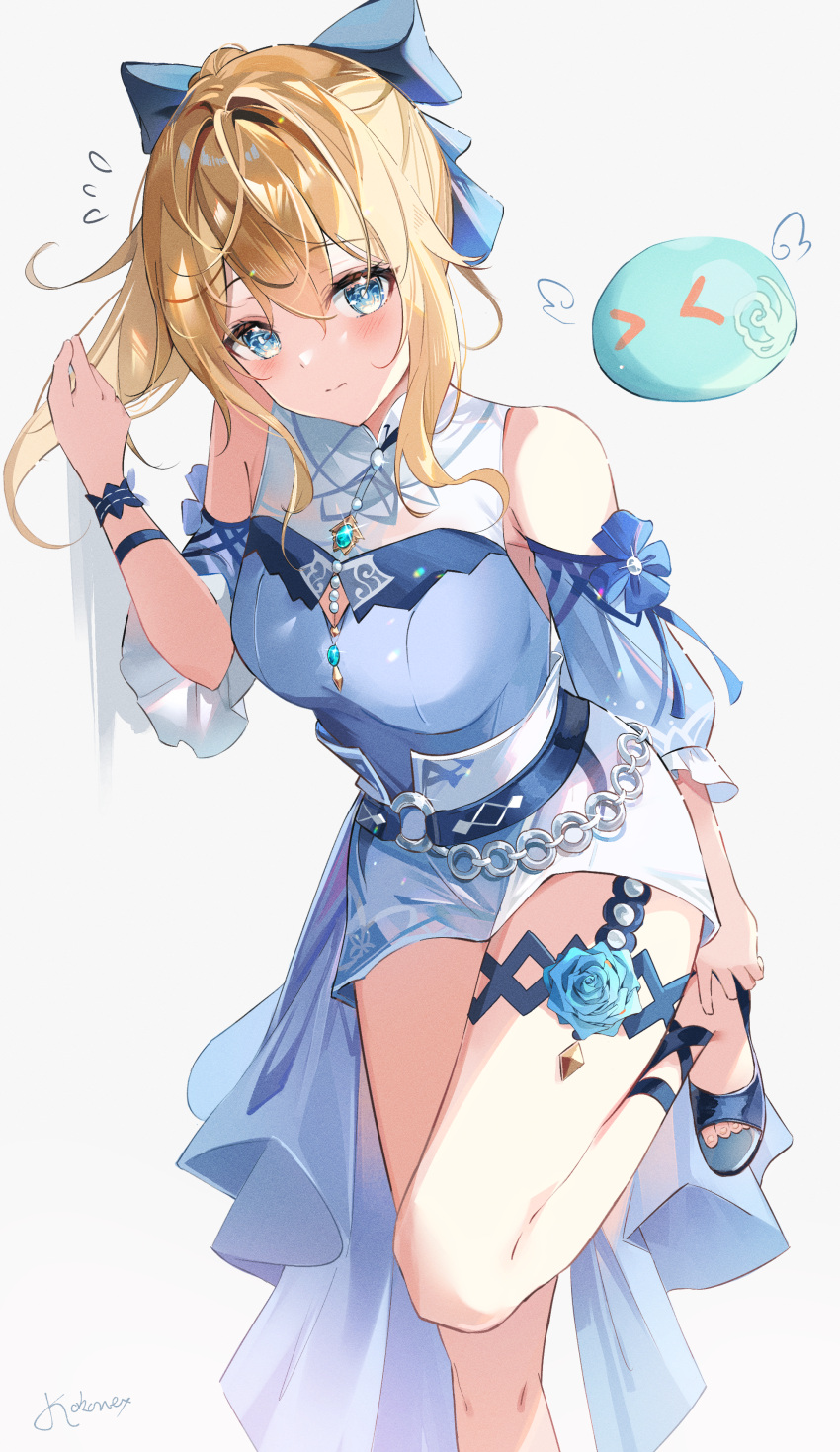 >_< absurdres arm_support bare_shoulders beads belly_chain belt blonde_hair blue_belt blue_bow blue_eyes blue_flower blue_footwear blue_rose blue_shirt blush bow breasts closed_mouth commentary_request detached_sleeves female flower genshin_impact glint grey_background hair_between_eyes hairbow hand_on_own_foot high-waist_shorts highres jean_(genshin_impact) jean_(sea_breeze_dandelion)_(genshin_impact) jewelry kokonex large_breasts leg_up long_hair looking_at_viewer official_alternate_costume ribbon rose sandals shirt short_sleeves shorts simple_background slime_(genshin_impact) solo standing standing_on_one_leg thighlet thighs white_shorts wrist_ribbon