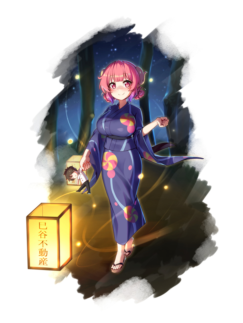 absurdres aida_taketo alternate_hairstyle blue_kimono breasts candy_print closed_mouth doll dragon_girl dragon_horns female fireflies forest gradient_hair hair_bun highres holding horns ilulu_(maidragon) japanese_clothes kimono kobayashi-san_chi_no_maidragon lantern large_breasts looking_at_viewer multicolored_hair nature oppai_loli penguin_say pink_eyes pink_hair pointy_ears purple_hair sandals short_hair shortstack single_hair_bun slit_pupils smile solo standing