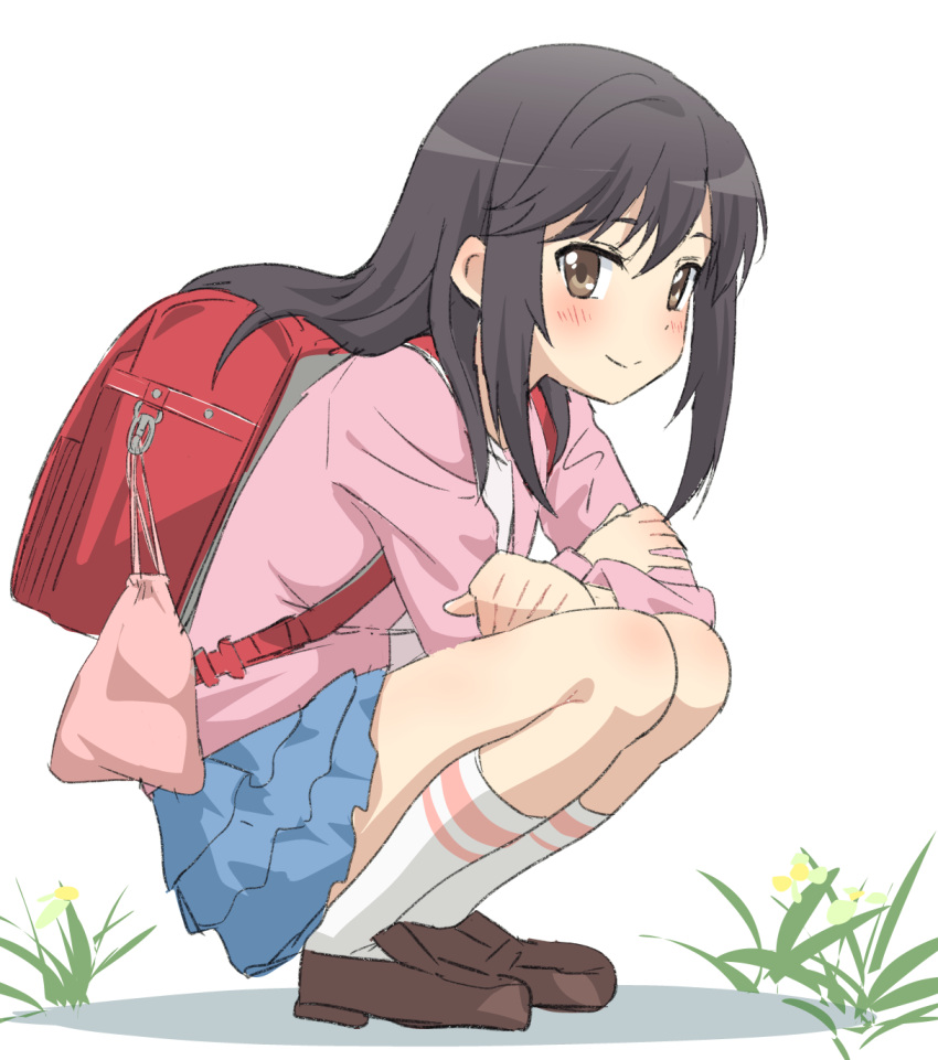 backpack bag black_hair blue_skirt blush brown_eyes brown_footwear brown_hair female full_body grass highres ichijou_hotaru jacket kneehighs long_hair looking_at_viewer non_non_biyori pink_jacket randoseru shirt shoes simple_background sincos skirt smile socks solo squatting white_background white_shirt white_socks