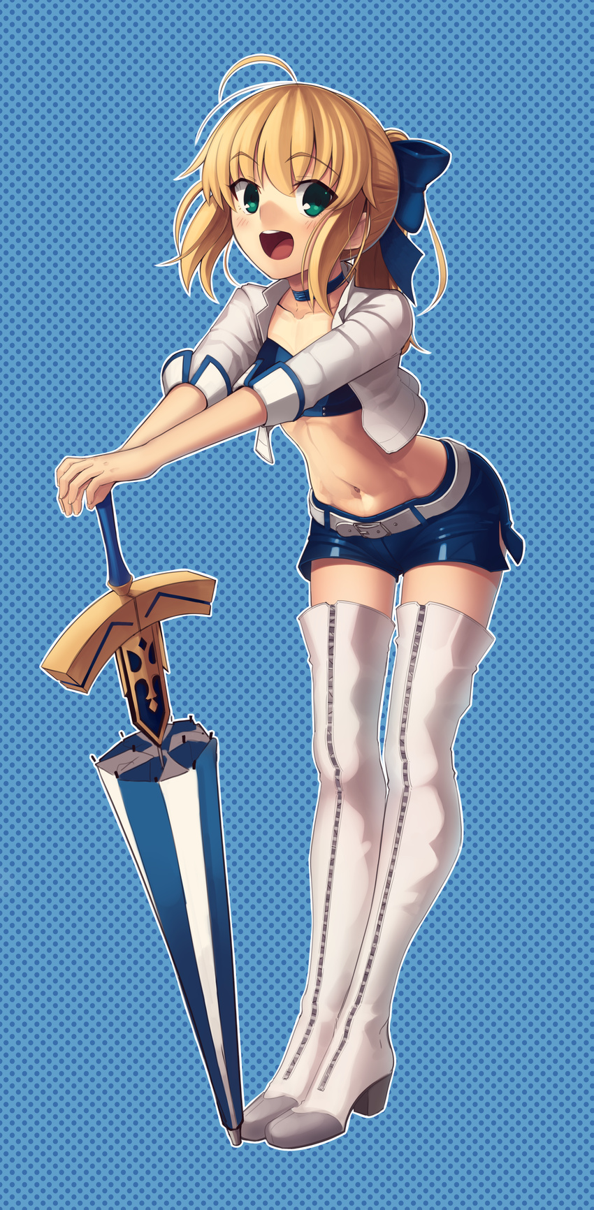 :d absurdres ahoge artoria_pendragon_(fate) belt blonde_hair blue_background blue_bow blue_shorts boa_(brianoa) boots bow choker commentary_request crop_top cropped_jacket excalibur_(fate/stay_night) fate/stay_night fate_(series) female flat_chest full_body green_eyes hairbow highres looking_at_viewer midriff official_alternate_costume official_alternate_hairstyle open_mouth outline planted planted_umbrella polka_dot polka_dot_background ponytail race_queen saber_(fate) saber_(type-moon_racing)_(fate) short_shorts shorts smile solo standing sword thigh_boots thighhighs umbrella weapon white_belt white_footwear white_outline white_thighhighs