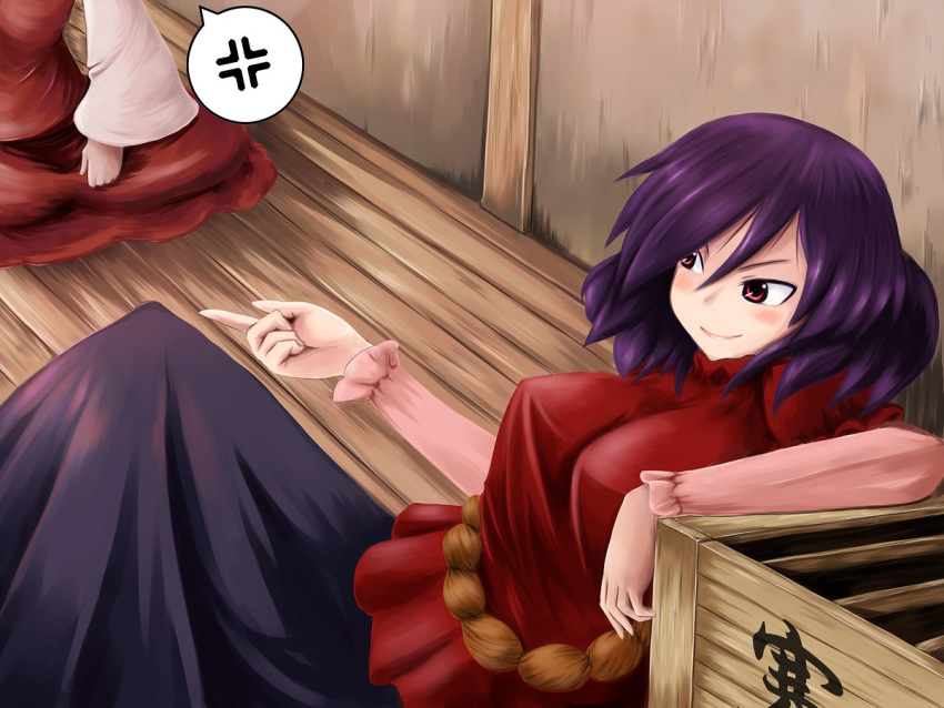 2girls angry hakurei_reimu multiple_girls purple_hair red_eyes short_hair tetsuji touhou yasaka_kanako