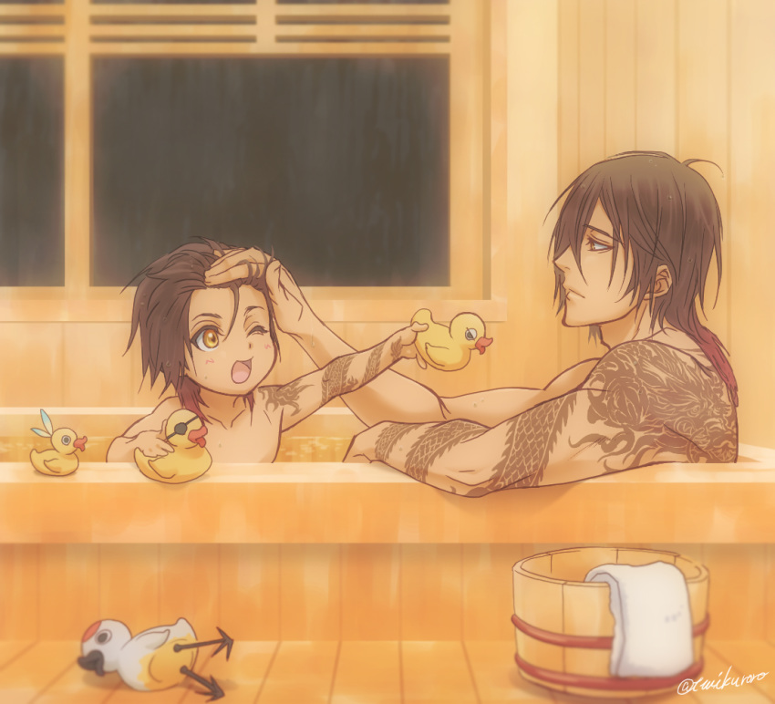 2boys age_difference aged_down applemac basin bathing bathtub bird blush brown_hair bucket commentary_request crane_(animal) dark-skinned_male dark_skin dual_persona duck eyepatch gradient_hair hand_in_another's_hair headpat indoors lolicon male_focus multicolored_hair multiple_boys one_eye_closed ookurikara photoshop_(medium) rubber_duck same-sex_bathing shared_bathing shokudaikiri_mitsutada taikogane_sadamune tattoo touken_ranbu towel tsurumaru_kuninaga twitter_username water window wooden_bathtub wooden_bucket wooden_floor wooden_wall yellow_eyes