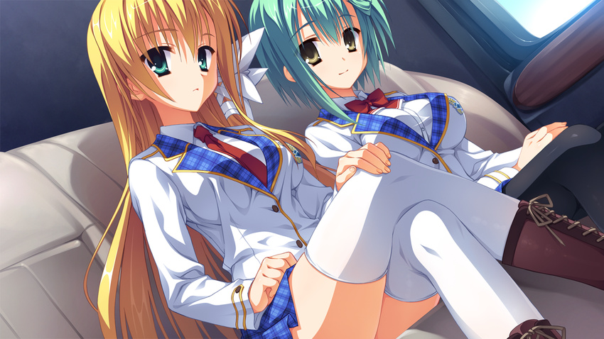 2girls blonde_hair game_cg green_hair kanemoto_akari kobuichi muririn noble_works seifuku thighhighs tsukiyama_sena