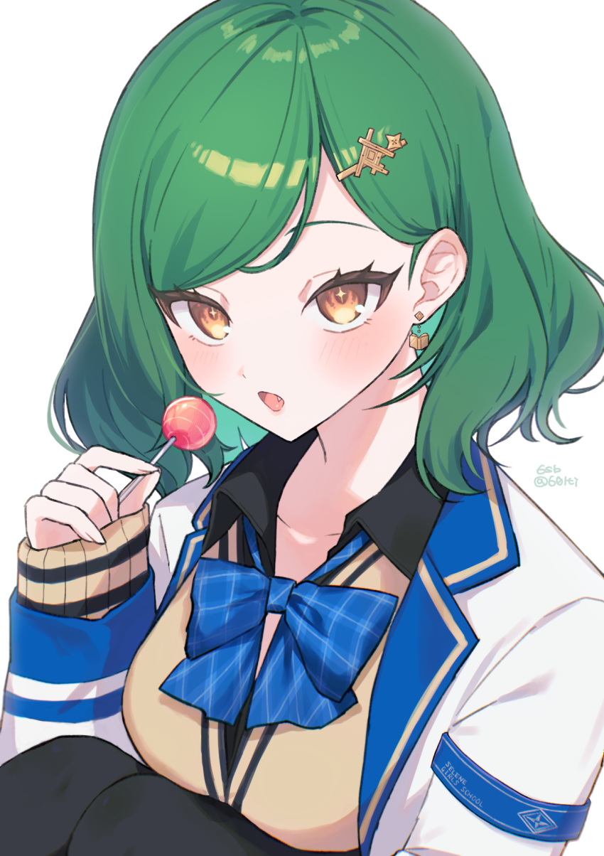 6sb black_shirt black_thighhighs blazer blue_bow blue_bowtie bow bowtie breasts candy cardigan collared_shirt dress_shirt earrings female food green_hair hair_ornament hairclip highres holding holding_candy holding_food holding_lollipop jacket jewelry kitakoji_hisui kitakoji_hisui_(1st_costume) lollipop long_sleeves looking_at_viewer medium_breasts nijisanji oerba_yun_fang open_mouth orange_eyes plaid plaid_bow plaid_bowtie school_uniform selene_girls_school_uniform shirt short_hair simple_background sitting sleeves_past_wrists solo swept_bangs thighhighs virtual_youtuber white_background white_jacket yellow_cardigan