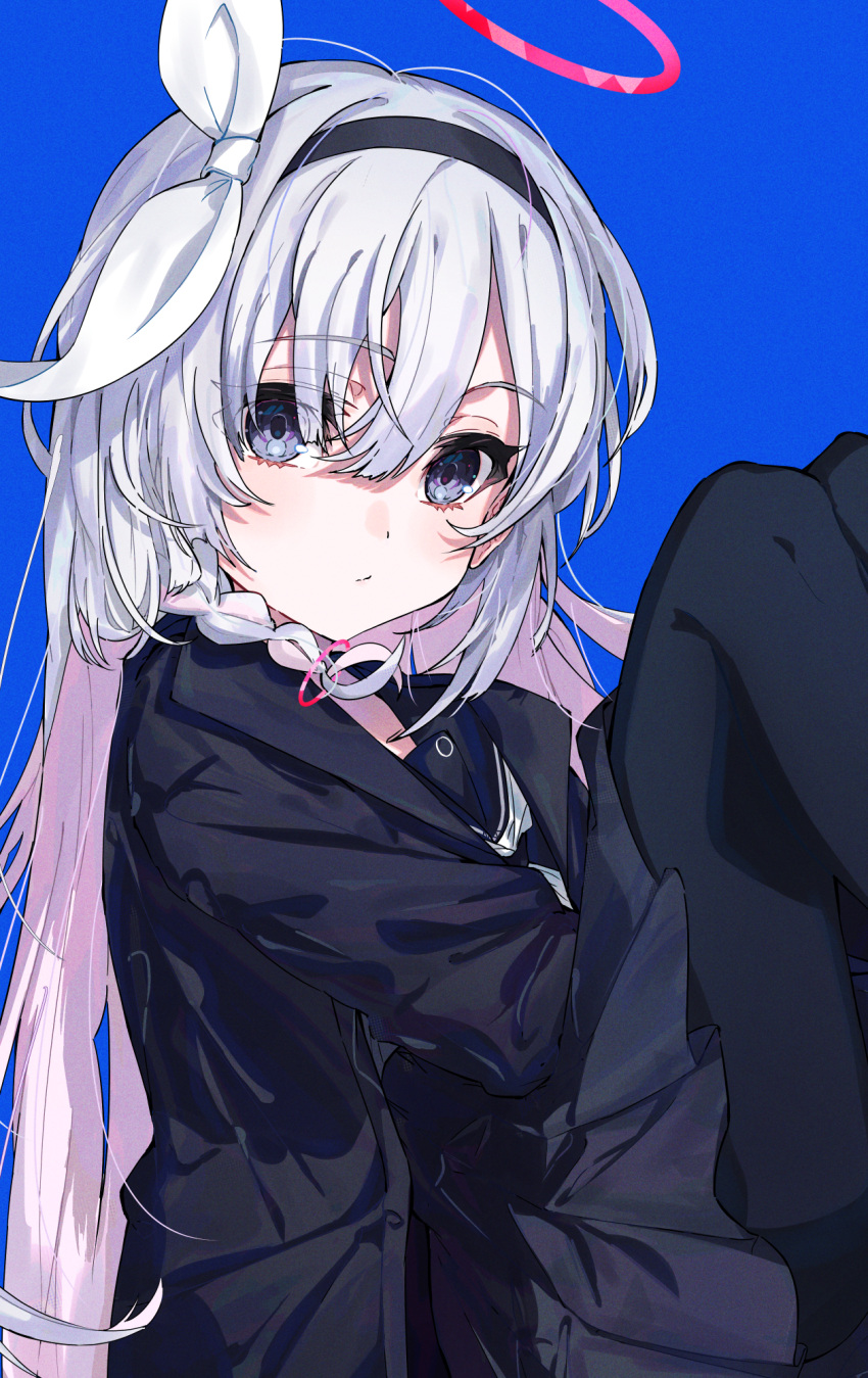 black_choker black_coat black_eyes black_hairband black_pantyhose black_sailor_collar black_serafuku blue_archive blue_background blush braid choker coat colored_inner_hair female hair_over_one_eye hairband halo hanozuku heart heart_halo highres long_hair long_sleeves looking_at_viewer mika_pikazo_(style) multicolored_hair neckerchief pantyhose pink_hair pink_halo pink_pupils plana_(blue_archive) red_halo red_pupils ribbon sailor_collar school_uniform serafuku simple_background single_braid skirt solo umbrella_gun white_choker white_hair white_neckerchief white_ribbon