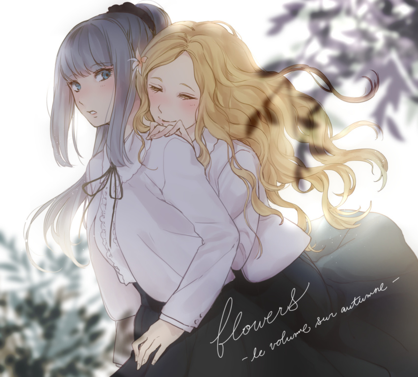 2girls blonde_hair blush chiyo_(min0yoko) closed_eyes closed_mouth commentary_request copyright_name flower flowers_(innocent_grey) french_text grey_hair hair_flower hair_ornament komikado_nerine long_hair multiple_girls parted_lips ponytail ranguage ribbon school_uniform smile yatsushiro_yuzuriha yuri