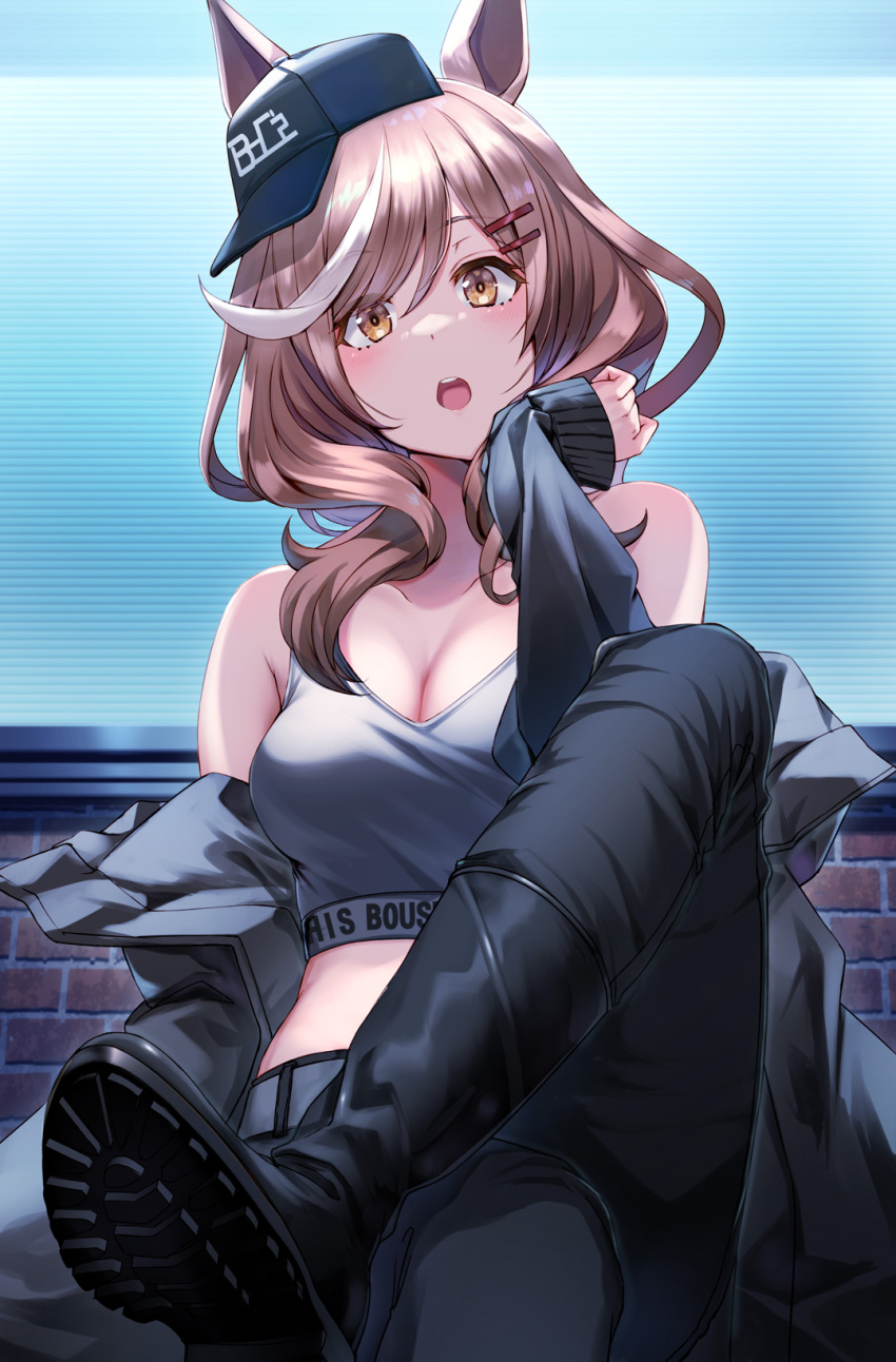 animal_ears bare_shoulders boc'z_(umamusume) boots breasts brown_eyes brown_hair cleavage crop_top crossed_legs ears_through_headwear female hand_up hat highres horse_ears horse_girl jacket jacket_partially_removed long_hair matikane_tannhauser_(boc'z)_(umamusume) matikane_tannhauser_(umamusume) medium_breasts midriff multicolored_hair official_alternate_costume open_mouth pants sitting solo streaked_hair umamusume white_hair yu_ni_t