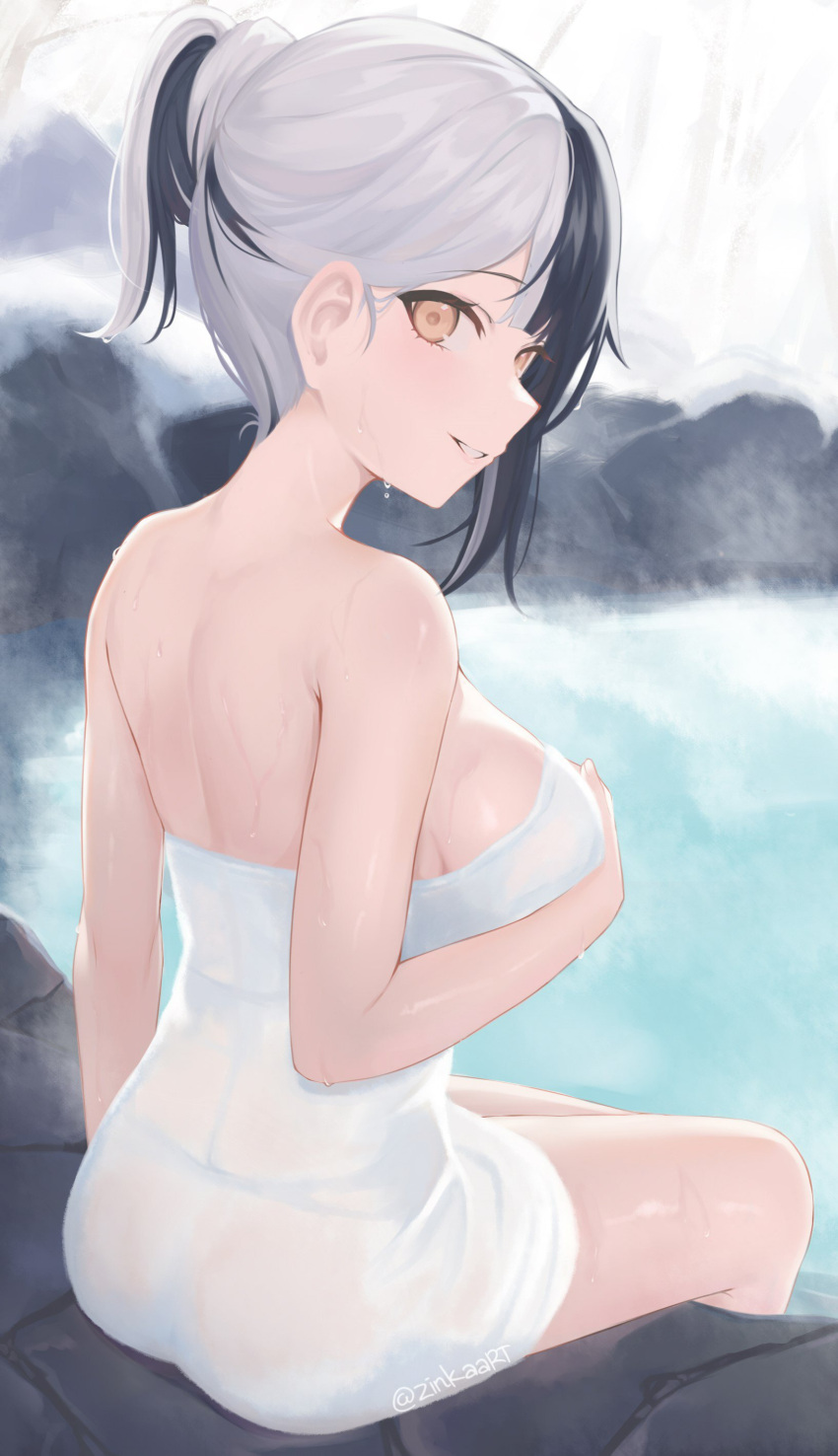 absurdres ass black_hair breasts female from_behind highres hololive hololive_english large_breasts multicolored_hair naked_towel onsen shiori_novella short_ponytail sitting soaking_feet split-color_hair steam towel twitter_username virtual_youtuber wet white_hair yellow_eyes zinkaa