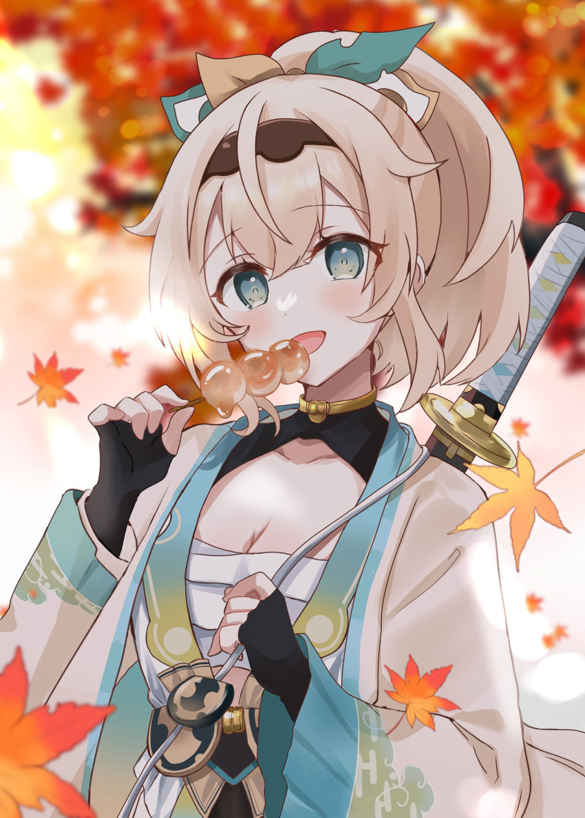 ahoge autumn_leaves black_gloves black_hairband black_shrug blonde_hair blue_eyes blurry blurry_background blush bow breasts chest_sarashi cleavage commentary depth_of_field double-parted_bangs eating egasumi female fingerless_gloves food gloves hairband hairbow haori high_collar highres holding holding_food hololive japanese_clothes katana kazama_iroha kazama_iroha_(1st_costume) leaf long_hair looking_at_viewer maple_leaf mochi multicolored_bow nanaka_nagomi open_mouth pleated_skirt ponytail sarashi sheath sheathed shrug_(clothing) skirt small_breasts smile solo sword sword_on_back underbust upper_body virtual_youtuber weapon weapon_on_back wide_ponytail yellow_haori