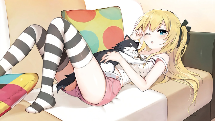 animal bed blonde_hair blue_eyes feline hanabana_tsubomi joukamachi_no_dandelion photoshop sakurada_hikari shorts thighhighs waifu2x