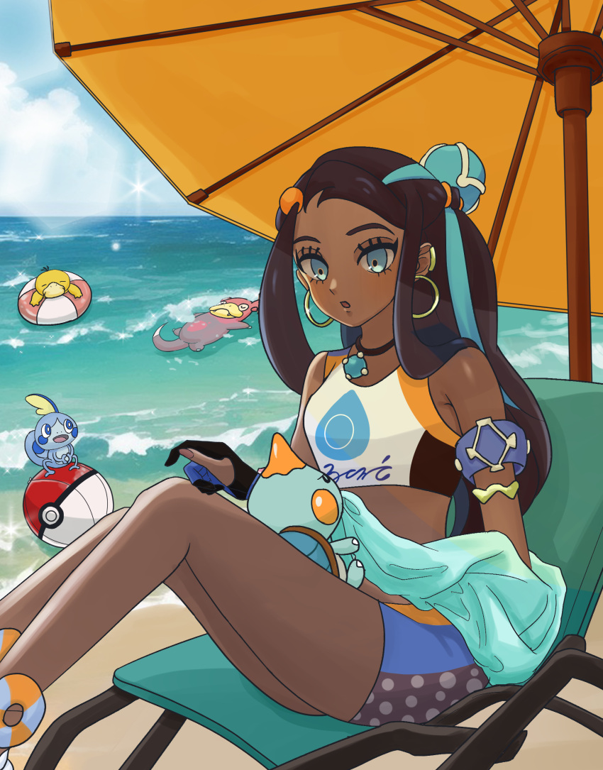 :o absurdres aqua_eyes aqua_hair armlet ball beach beach_umbrella beachball bike_shorts black_hair blue_hair chewtle cloud commentary_request crop_top dark-skinned_female dark_skin day earclip earrings female gloves hair_bun highres hoop_earrings jewelry legs long_hair midriff multicolored_hair necklace nessa_(pokemon) open_mouth outdoors partially_fingerless_gloves poke_ball_print pokemon pokemon_swsh pokko_(mochimochi_poyo) psyduck sand shore single_glove single_hair_bun sitting sky slowpoke sobble towel two-tone_hair umbrella