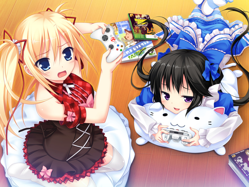 2girls black_hair blonde_hair blue_eyes console game_cg lolita_fashion long_hair luna_lia makita_maki mecha-con! open_mouth purple_eyes sawatari_saki twintails xbox yatake_tsubaki