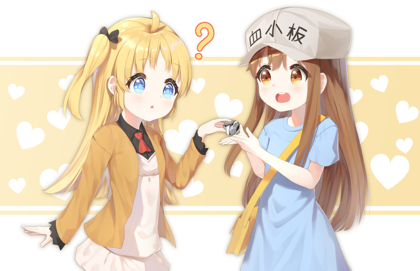 2girls ? ahoge bag baseball_cap blonde_hair blue_eyes blue_shirt brown_eyes brown_hair charlotte_izoard crossover dress grey_headwear hat hataraku_saibou heart highres lolicon long_hair multiple_girls no_ti_me open_mouth orange_shirt platelet_(hataraku_saibou) ribbon ryuuou_no_oshigoto! shirt short_sleeves smile two_side_up upper_body white_dress