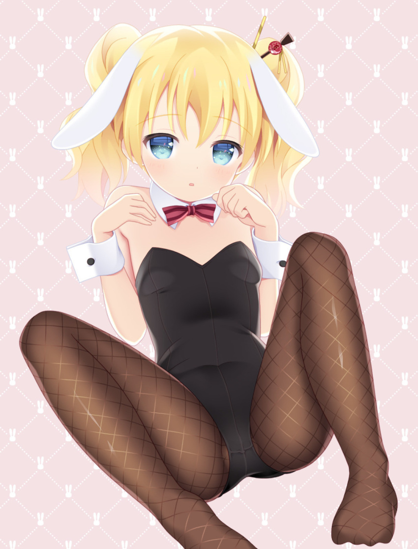 :o alice_cartelet animal_ears black_leotard blonde_hair blue_eyes bow bowtie breasts commentary_request covered_navel detached_collar female highres kin-iro_mosaic kurasawa_kyoushou leotard looking_at_viewer pantyhose parted_lips playboy_bunny rabbit_ears red_bow red_bowtie small_breasts solo strapless strapless_leotard twintails wrist_cuffs