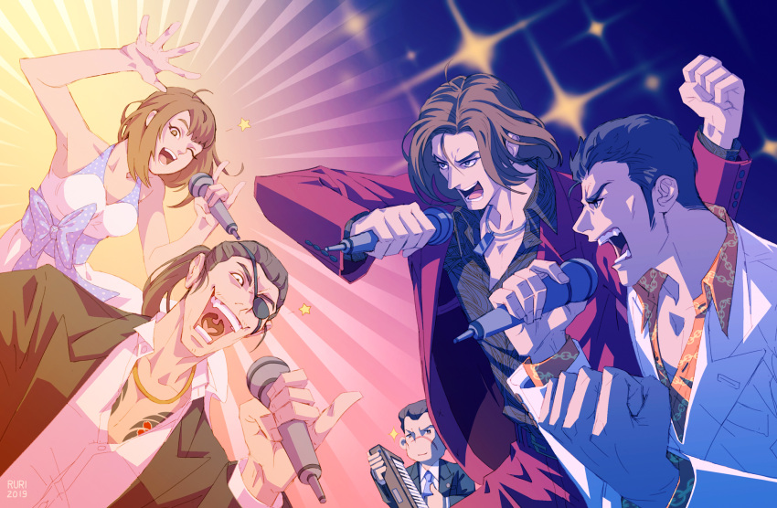 1980s_(style) 2019 4boys adachi_ruri black_eyes bow breasts brown_eyes chain_print clenched_hands dress dress_bow fangs female formal gold_necklace highres instrument irezumi jacket jewelry karaoke kashiwagi_osamu keyboard_(instrument) kiryu_kazuma long_dress long_hair majima_goro manly medium_breasts medium_hair microphone multiple_boys music necklace nishikiyama_akira open_mouth orange_shirt pinky_out polka_dot ponytail retro_artstyle ryuu_ga_gotoku ryuu_ga_gotoku_(series) ryuu_ga_gotoku_0 scar scar_on_face shirt short_hair sideburns singing smile star_(symbol) suit sunlight tattoo thumbs_up white_dress white_jacket white_suit yuki_(ryuu_ga_gotoku)