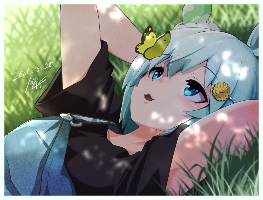 animal_ears arms_behind_head black_shirt blue_eyes bug butterfly dated female gashitani grass green_hair hair_ornament hairclip highres horse_ears horse_girl lying on_back on_grass outdoors overalls seiun_sky_(umamusume) shirt short_hair signature umamusume