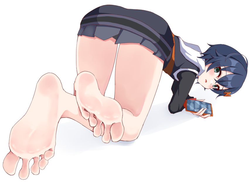 barefoot belle_(zenless_zone_zero) belt crossed_bangs crossed_legs feet foot_focus from_behind hair_ornament highres iberiko_(soinesitai) letter_hair_ornament orange_belt soles thighs toes zenless_zone_zero