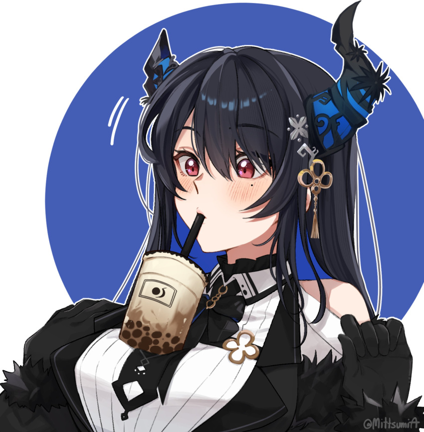 absurdres asymmetrical_horns balancing bare_shoulders black_hair blue_hair breasts bubble_tea bubble_tea_challenge clothing_cutout colored_inner_hair cup demon_horns disposable_cup drink drinking drinking_straw drinking_straw_in_mouth female fur_trim hair_ornament highres hololive hololive_english horns large_breasts long_hair meme mittsu mole mole_under_eye multicolored_hair nerissa_ravencroft nerissa_ravencroft_(1st_costume) object_on_breast red_eyes shoulder_cutout two-tone_hair uneven_horns upper_body virtual_youtuber