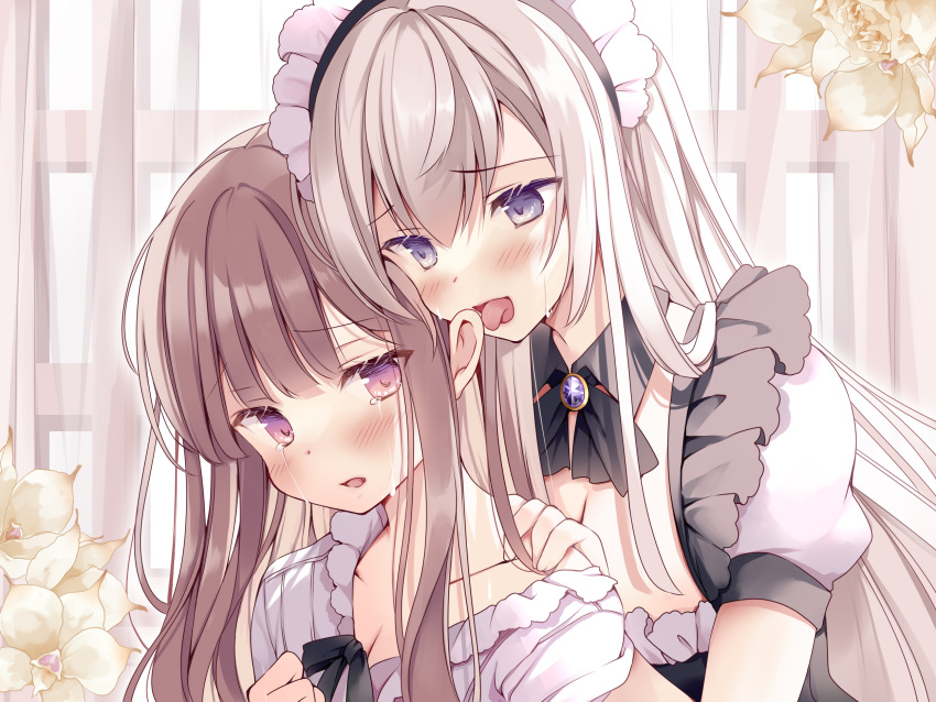 cleavage hoshino_koucha maid tagme yuri