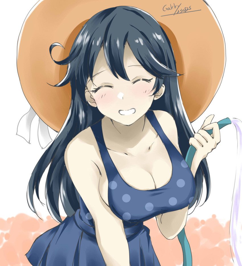 ahoge black_hair blue_one-piece_swimsuit blue_skirt breasts brown_hat casual_one-piece_swimsuit cleavage closed_eyes cowboy_shot female gakky grin hat highres hose kantai_collection large_breasts leaning_forward long_hair official_alternate_costume one-hour_drawing_challenge one-piece_swimsuit polka_dot polka_dot_swimsuit skirt smile solo sun_hat swimsuit ushio_(kancolle) ushio_(swimsuit_mode)_(kancolle)