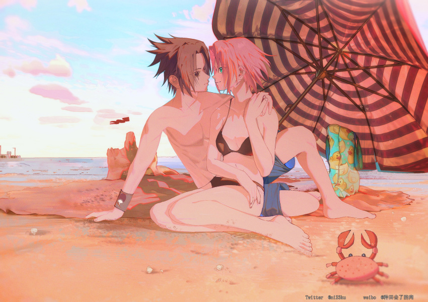 1boy aqua_eyes bag beach beach_umbrella bikini black_bikini black_eyes black_hair blue_sky blue_swim_trunks breasts chinese_commentary cloud commentary_request crab female highres imminent_kiss naruto_(series) naruto_shippuuden niku_(ni23ku) ocean pink_hair sakura_haruno sand_castle sand_sculpture short_hair sitting sky small_breasts straight swimsuit topless_male uchiha_sasuke umbrella yokozuwari