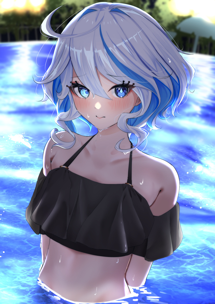 ahoge bikini blue_eyes blue_hair drop-shaped_pupils female furina_(genshin_impact) genshin_impact halterneck heterochromia highres light_blue_hair looking_at_viewer medium_hair mismatched_pupils multicolored_hair off-shoulder_bikini off_shoulder ozakinggg partially_submerged solo streaked_hair swimsuit symbol-shaped_pupils tankini