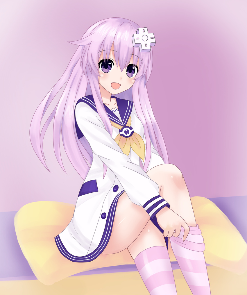 blush d-pad dress female hair_ornament highres leg_hug legs long_hair looking_at_viewer nepgear neptune_(series) open_mouth purple_eyes purple_hair sailor_dress simple_background sitting smile solo striped striped_legwear thighhighs weresdrim