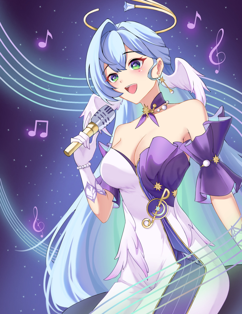 :d bead_bracelet beads blue_hair bracelet choker cowboy_shot detached_sleeves dress female gloves green_eyes hair_intakes halo head_wings highres holding holding_microphone honkai:_star_rail honkai_(series) jewelry long_hair microphone musical_note open_mouth purple_choker robin_(honkai:_star_rail) sharly short_sleeves smile solo standing strapless strapless_dress very_long_hair white_dress white_gloves wings