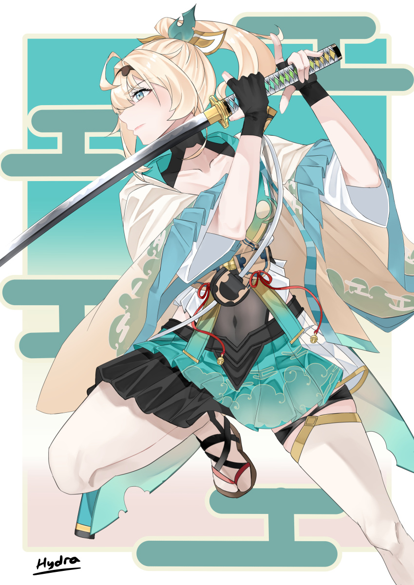 absurdres blonde_hair covered_navel female fighting_stance from_side green_eyes highres holding holding_sword holding_weapon hololive hydra_(kuzuryuu9) japanese_clothes kazama_iroha kimono leg_up sandals short_kimono solo sword thighs virtual_youtuber weapon