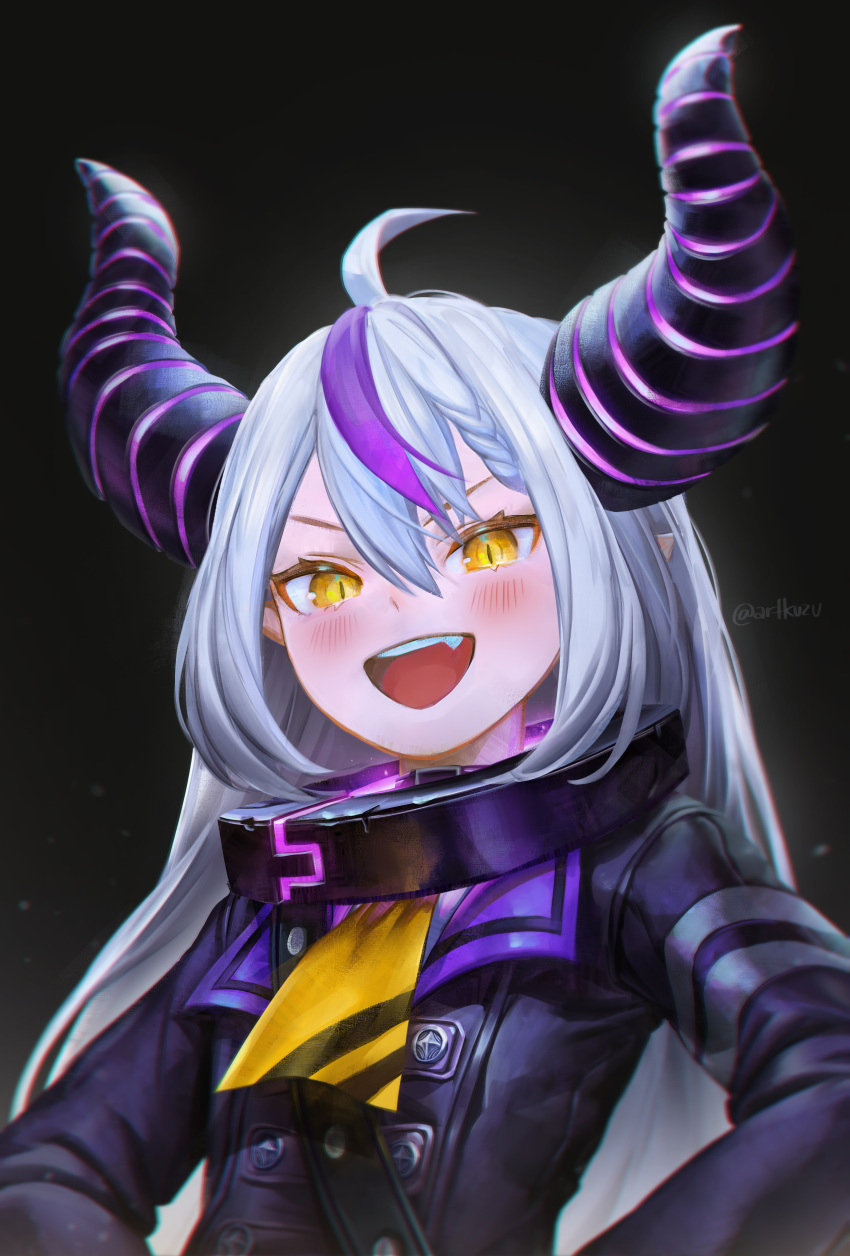 :d absurdres ahoge artofkuzu ascot black_background black_jacket blush collar commentary demon_horns english_commentary female grey_hair hair_between_eyes highres hololive horns jacket la+_darknesss la+_darknesss_(1st_costume) long_hair long_sleeves metal_collar multicolored_hair pointy_ears purple_hair smile solo streaked_hair twitter_username upper_body v-shaped_eyebrows virtual_youtuber yellow_ascot yellow_eyes