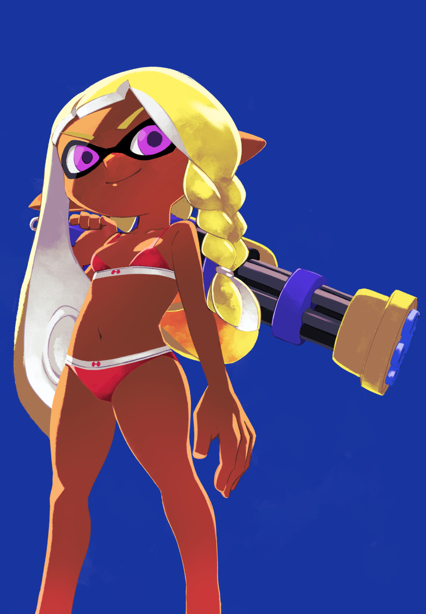 absurdres asymmetrical_hair bare_arms bare_shoulders bikini blonde_hair blue_background braid breasts closed_mouth collarbone dark-skinned_female dark_skin feet_out_of_frame female highres inkling inkling_girl inkling_player_character legs_apart long_hair mini_splatling_(splatoon) muramasa_mikado navel pink_eyes pointy_ears purple_pupils red_bikini small_breasts smile solo splatoon_(series) splatoon_3 standing swimsuit tentacle_hair thighs