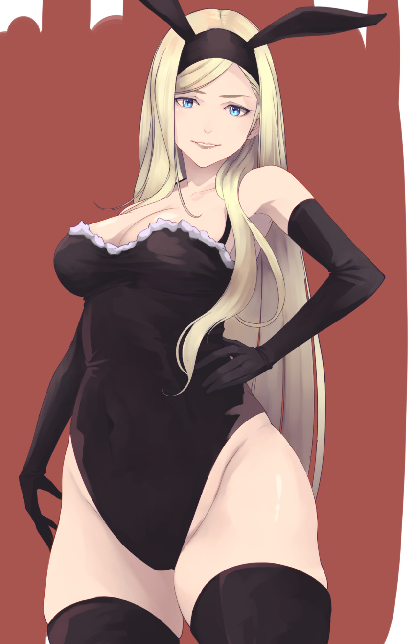 animal_ears black_gloves black_leotard black_thighhighs blonde_hair blue_eyes blush breasts cleavage covered_navel cowboy_shot detached_collar elbow_gloves fake_animal_ears female gloves hair_between_eyes highres kantai_collection leotard long_hair looking_at_viewer medium_breasts mole mole_under_eye mole_under_mouth neko_no_hige playboy_bunny rabbit_ears red_background richelieu_(kancolle) smile solo strapless strapless_leotard thighhighs