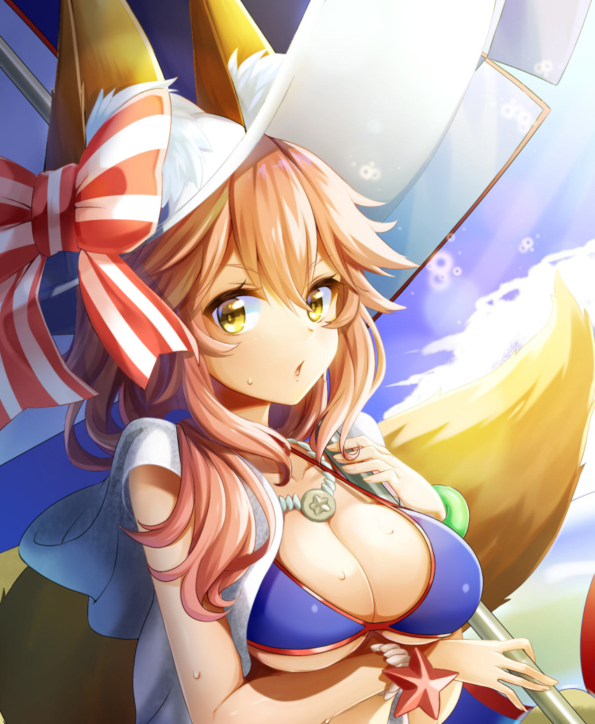 animal_ear_fluff animal_ears bikini bikini_top_only blue_bikini blue_sky bow breasts cloud commentary_request day ears_through_headwear fate/grand_order fate_(series) female fox_ears fox_girl fox_tail hat hat_bow highres jewelry kanna_(chaos966) large_breasts long_hair looking_at_viewer necklace pink_hair sky solo striped striped_bow swimsuit tail tamamo_(fate) tamamo_no_mae_(swimsuit_lancer)_(fate) tamamo_no_mae_(swimsuit_lancer)_(third_ascension)_(fate) upper_body white_hat yellow_eyes