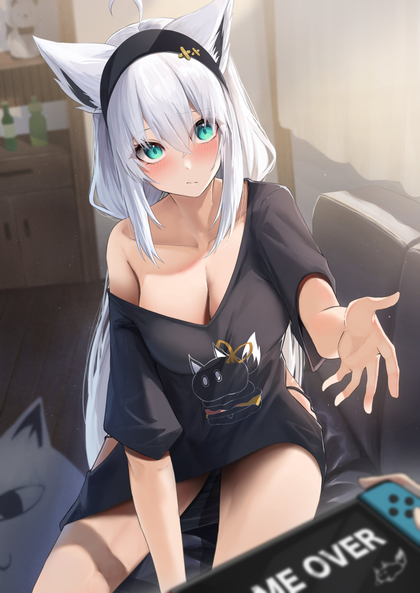 1other absurdres ahoge amane_sora animal_ear_fluff animal_ears aqua_eyes black_hairband black_shirt blush breasts cleavage couch female fox_ears fox_girl fox_tail hair_between_eyes hairband handheld_game_console highres hololive large_breasts long_hair looking_at_viewer nintendo_switch official_alternate_costume on_couch shirakami_fubuki shirakami_fubuki_(loungewear) shirt sidelocks solo_focus tail thighs virtual_youtuber white_hair