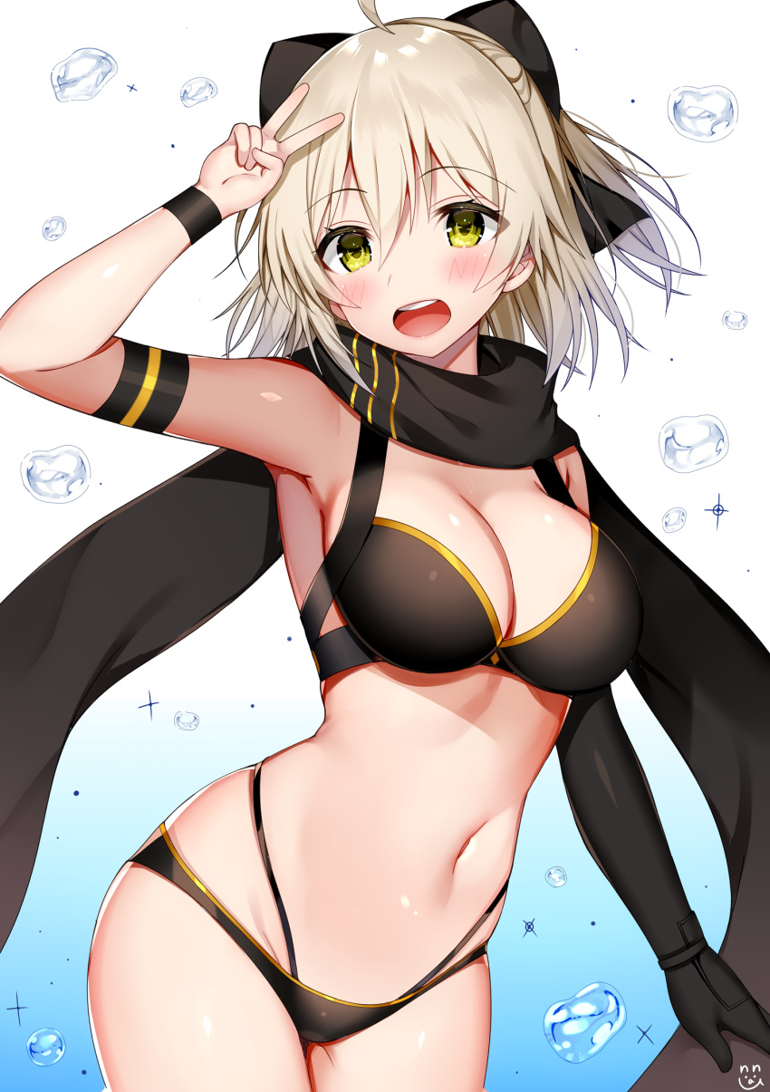 :d ahoge aozora_nan arm_up armband armpits bare_shoulders bikini black_bikini black_bow black_scarf blonde_hair blush bow breasts bubble cleavage cowboy_shot elbow_gloves fate/grand_order fate_(series) female gloves gradient_background groin hairbow half_updo highleg highleg_bikini highres large_breasts navel okita_j._souji_(fate) okita_j._souji_(first_ascension)_(fate) okita_souji_(fate) open_mouth scarf short_hair single_glove smile solo stomach sweatband swimsuit thighs v yellow_eyes