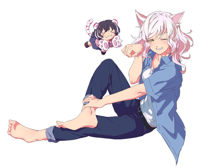 >_< 2girls :3 animal_ears animal_hands bad_id bad_pixiv_id bakemonogatari barefoot belt black_hair black_hanekawa breasts cat_ears chibi cleavage closed_eyes commentary_request denim dual_persona fangs full_body grin hanekawa_tsubasa highres jacket jeans kotobukidaifuku long_hair looking_at_viewer medium_breasts monogatari_(series) multicolored_hair multiple_girls one_eye_closed pants paw_pose school_uniform short_hair short_sleeves simple_background sitting skirt smile tail tiger_ears tiger_tail two-tone_hair wavy_hair white_background white_hair yellow_eyes