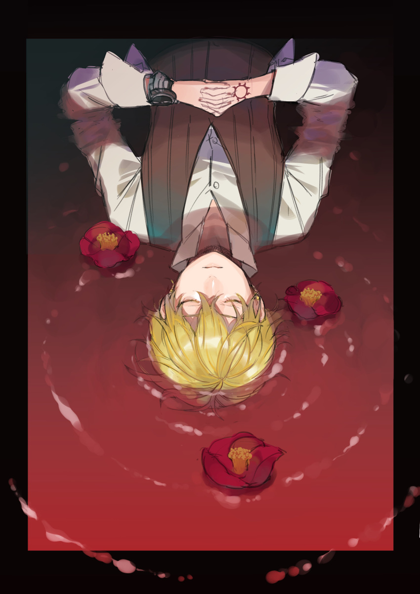 1boy absurdres blonde_hair blood camellia closed_eyes closed_mouth command_spell commentary_request fate/strange_fake fate_(series) flat_escardos flower highres interlocked_fingers jack_the_ripper_(berserker)_(fate) lying male_focus pa_yashi partially_submerged pool_of_blood solo spoilers upside-down vest waistcoat