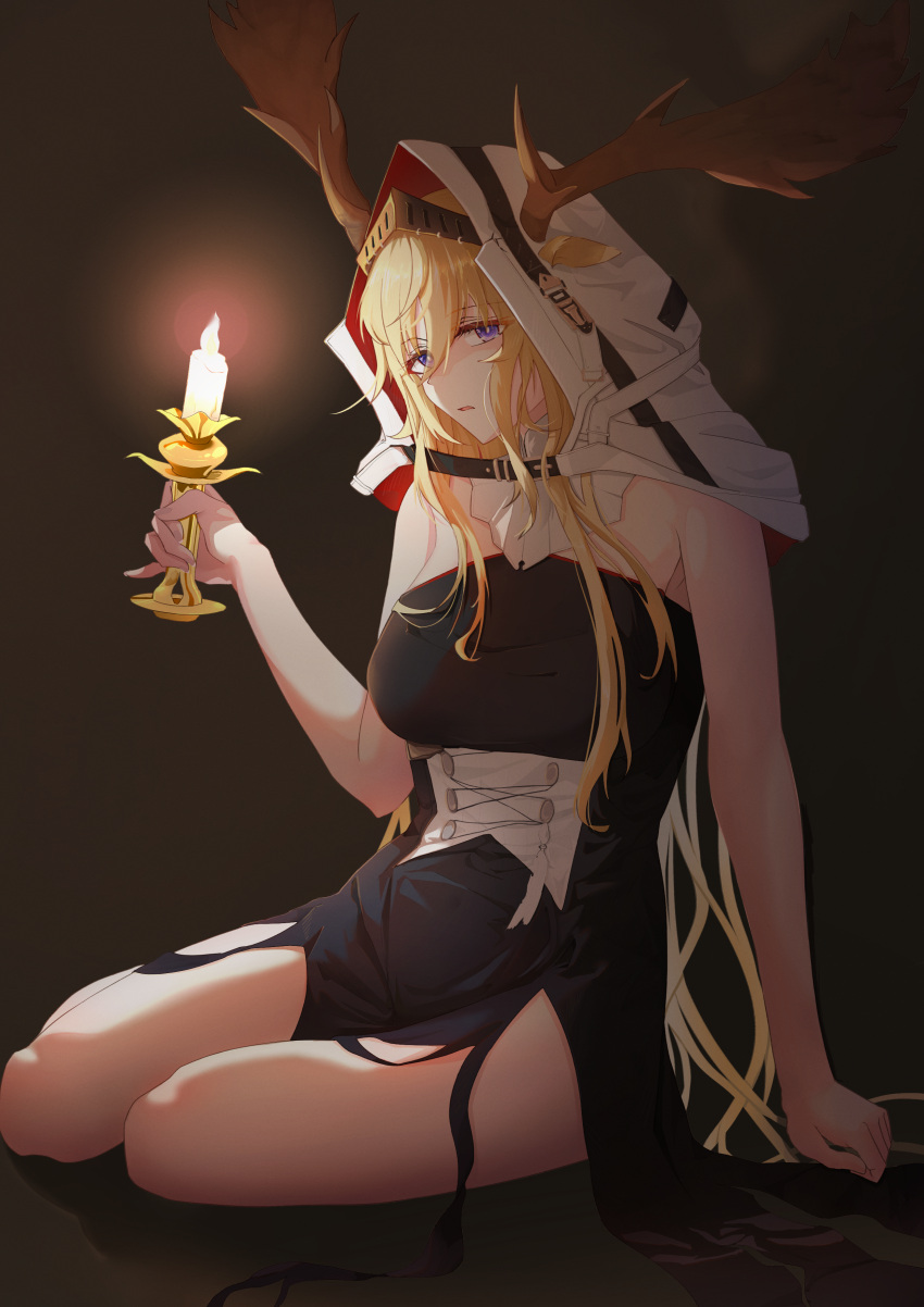 absurdres antlers arknights bare_arms bare_shoulders black_background black_dress blonde_hair calvaires candle commentary dress female highres holding holding_candle hood horns long_hair looking_at_viewer parted_lips purple_eyes sitting solo symbol-only_commentary thighs very_long_hair viviana_(arknights)