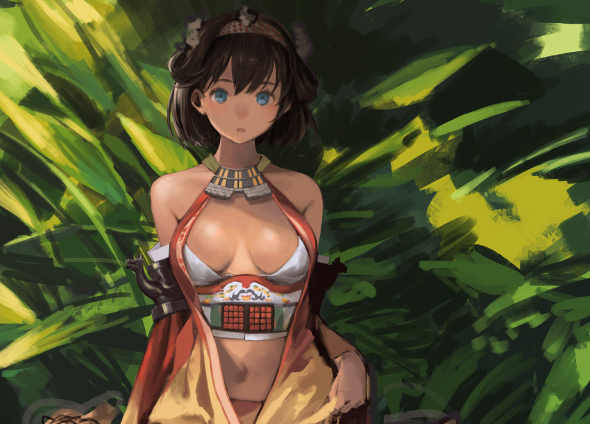 blue_eyes breasts breasts_apart brown_hair commentary_request dark-skinned_female dark_skin detached_sleeves female green_background highres looking_at_viewer medium_breasts open_clothes open_mouth oshiro_project:re parted_lips sara_manta short_hair shuri_(oshiro_project) solo