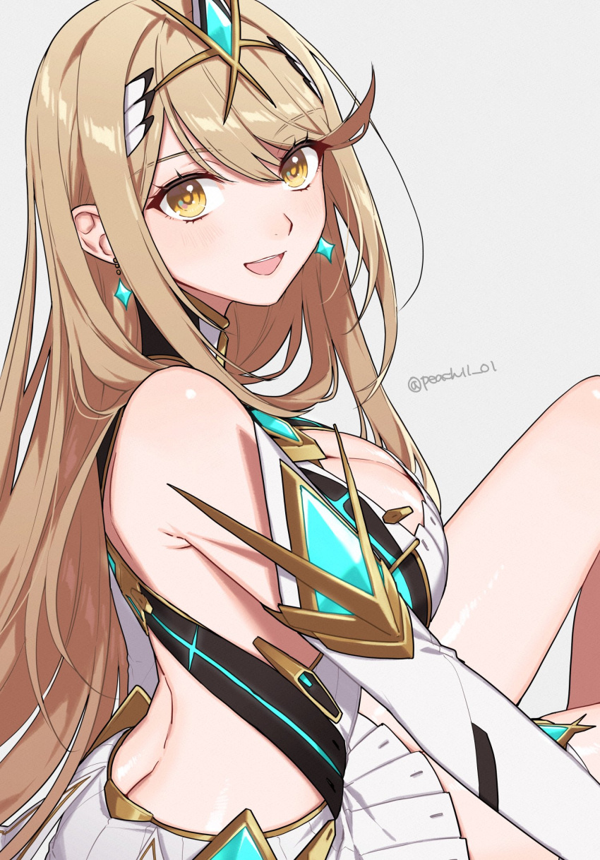 :d bare_shoulders blonde_hair blush breasts butt_crack cleavage commentary earrings female grey_background highres jewelry knee_up large_breasts long_hair looking_at_viewer mythra_(xenoblade) open_mouth peach11_01 simple_background sitting smile solo thighs very_long_hair xenoblade_chronicles_(series) xenoblade_chronicles_3 yellow_eyes