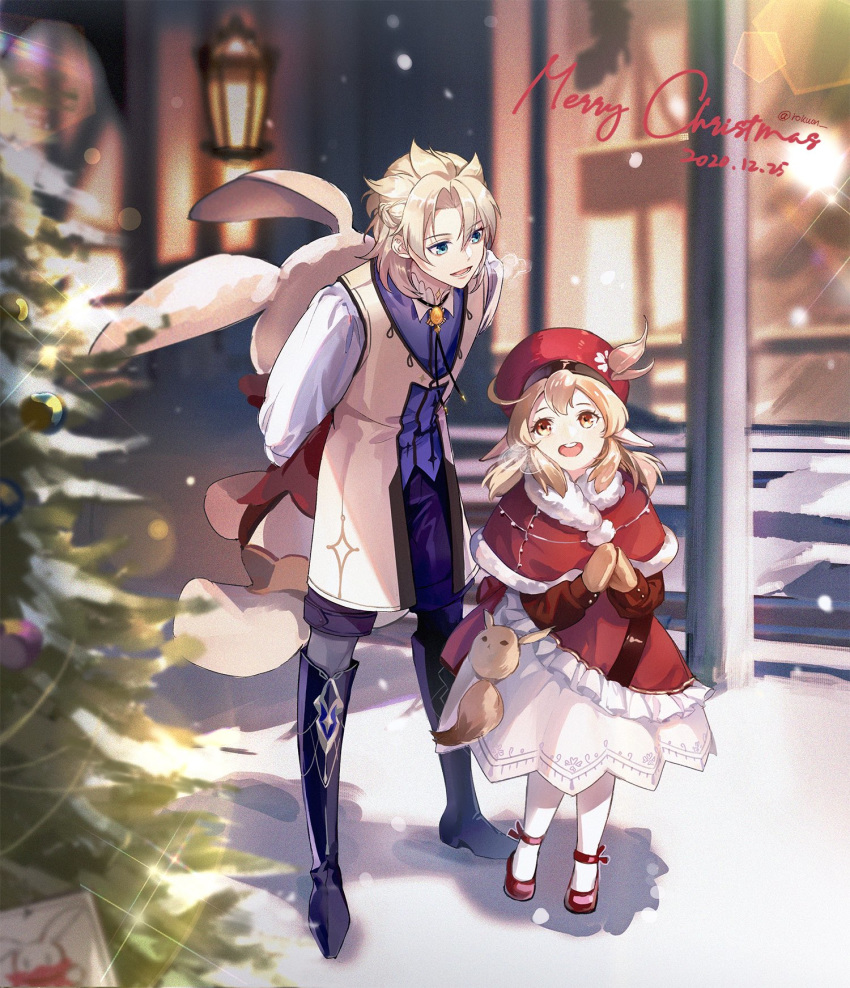 1boy albedo_(genshin_impact) artist_name blonde_hair blue_eyes christmas christmas_ornaments christmas_tree dated dodoco_(genshin_impact) female genshin_impact highres klee_(genshin_impact) lolicon merry_christmas open_mouth red_eyes rokuon short_hair smile snowing twintails