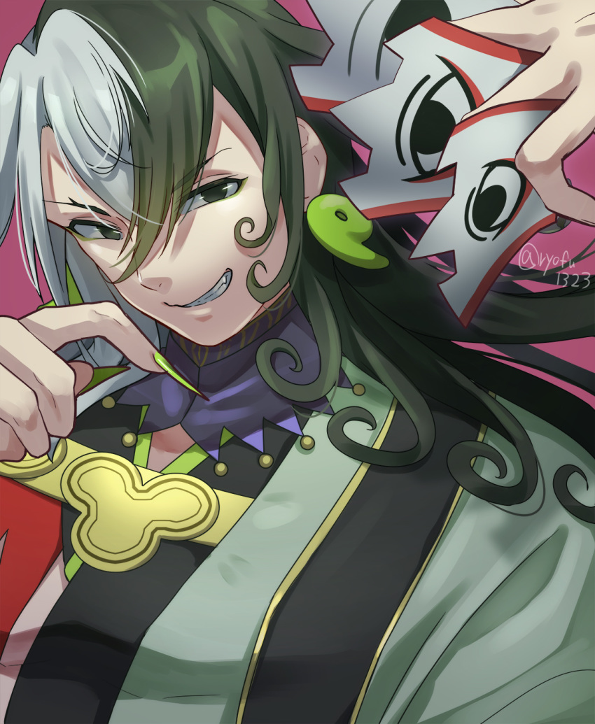 1boy ashiya_douman_(fate) asymmetrical_clothes asymmetrical_hair black_eyes black_hair curly_hair earrings fate/grand_order fate_(series) fingernails green_kimono green_nails hadanugi_dousa hair_between_eyes hair_intakes head_tilt highres japanese_clothes jewelry kimono long_hair looking_at_viewer magatama magatama_earrings male_focus multicolored_hair open_clothes open_kimono ribbed_sleeves ryofuhiko sharp_fingernails shikigami smile solo split-color_hair toned toned_male two-tone_hair upper_body very_long_fingernails very_long_hair white_hair