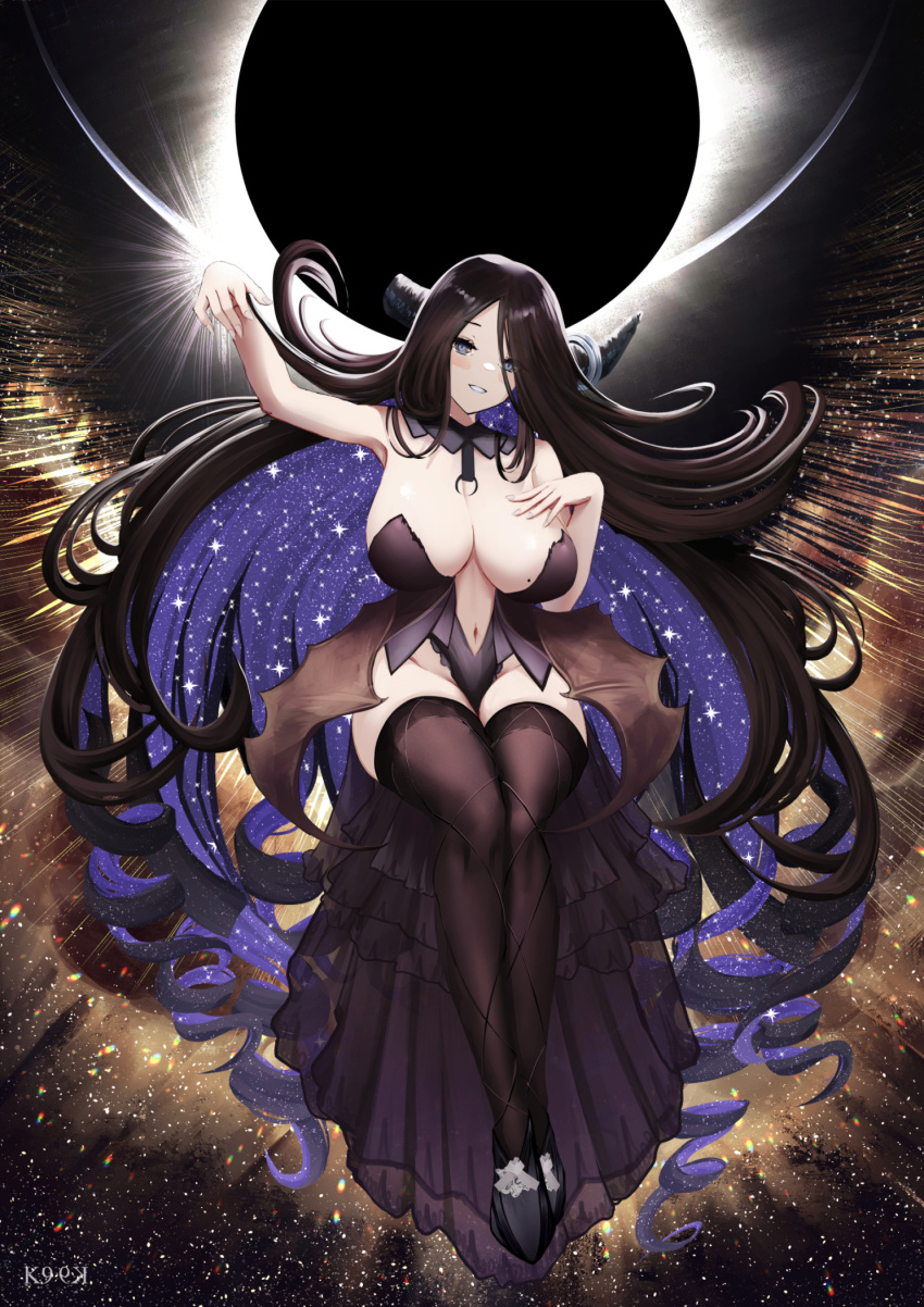 arm_up black_hair black_pantyhose breasts broken_horn brown_dust_2 chromatic_aberration cleavage demon_horns demon_wings dress eclipse eclipse_(brown_dust_2) female full_body grey_hair hair_over_one_eye highres horn_ornament horn_ring horns kainines knees_apart_feet_together large_breasts light_rays long_hair low_wings microdress multicolored_hair navel no_panties pantyhose signature sitting solar_eclipse solo sparkle star_(symbol) thick_thighs thighs two-tone_hair very_long_hair wings