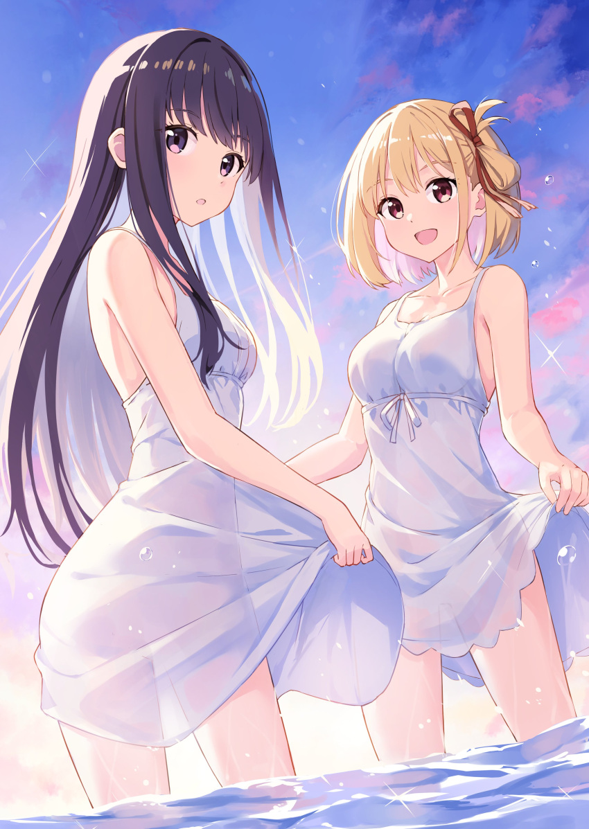 .com_(bot_com1) 2girls :d absurdres black_hair blonde_hair blue_sky breasts cloud collarbone commentary_request dress hair_ribbon highres inoue_takina long_hair looking_at_viewer lycoris_recoil medium_breasts multiple_girls nishikigi_chisato open_mouth outdoors purple_eyes red_eyes ribbon short_hair skirt_hold sky small_breasts smile thighs wading water wet wet_clothes wet_dress white_dress