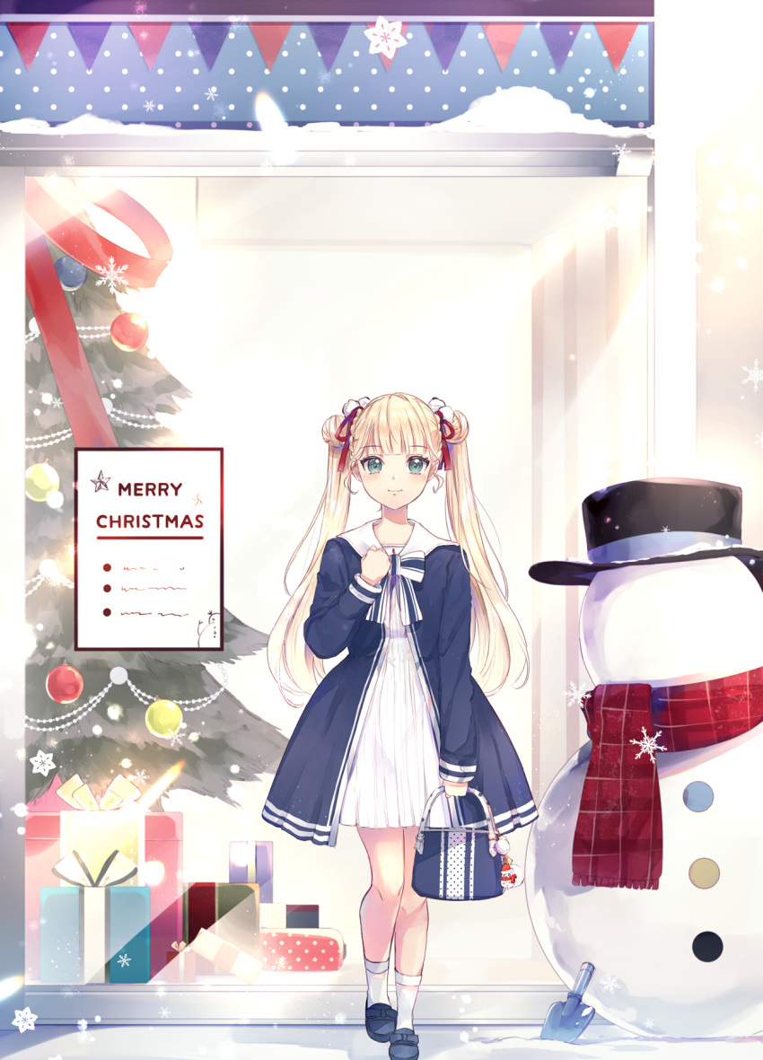 bag bag_charm blonde_hair blue_dress blue_footwear blunt_bangs blush bow braid charm_(object) chinese_commentary christmas christmas_ornaments christmas_tree closed_mouth commentary_request copyright_request double_bun dress female fringe_trim green_eyes hair_bun hair_ribbon hand_up handbag highres holding holding_bag long_hair long_sleeves merry_christmas official_art pennant plaid plaid_scarf polka_dot red_ribbon red_scarf ribbon scarf shoes smile snowflakes snowman socks solo standing standing_on_one_leg storefront string_of_flags striped striped_bow trowel twintails very_long_hair white_dress white_socks window yuizayomiya