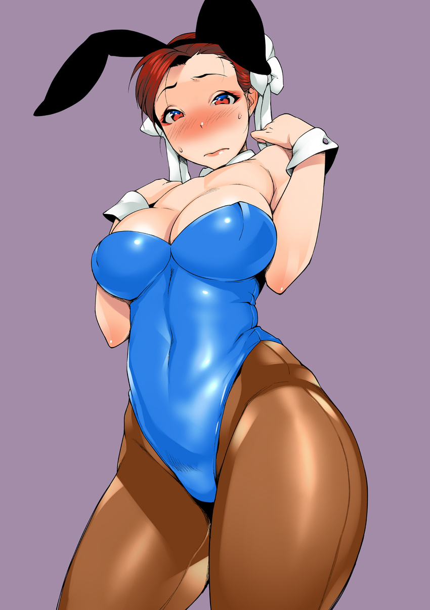 animal_ears bad_id bad_pixiv_id bare_shoulders blush breasts brown_hair chun-li covered_navel cuff_links curvy female highres large_breasts looking_down ojo_(dfreak) pantyhose playboy_bunny purple_background rabbit_ears red_eyes short_hair simple_background solo street_fighter sweatdrop thick_thighs thighs